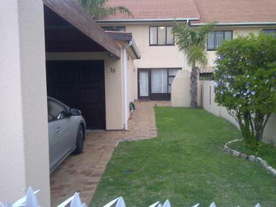 Townhouse For Sale in Panorama, Parow