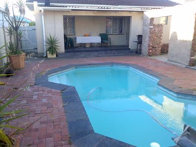 House For Sale in Parow Valley, Cape Town