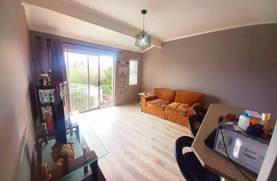 Apartment / Flat For Sale in Oakglen, Bellville